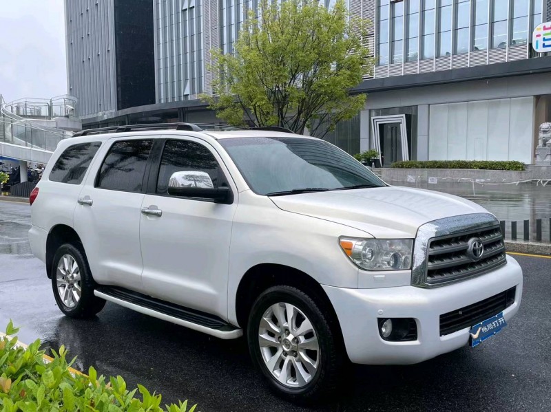 深圳11年丰田红杉2
