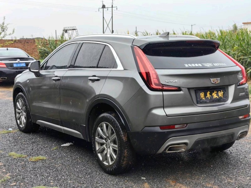 新鄉19年凱迪拉克XT49