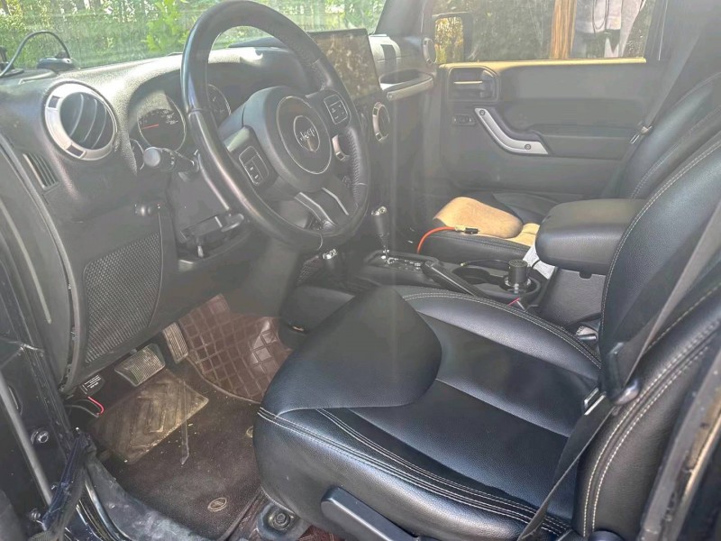 东营16年Jeep牧马人7