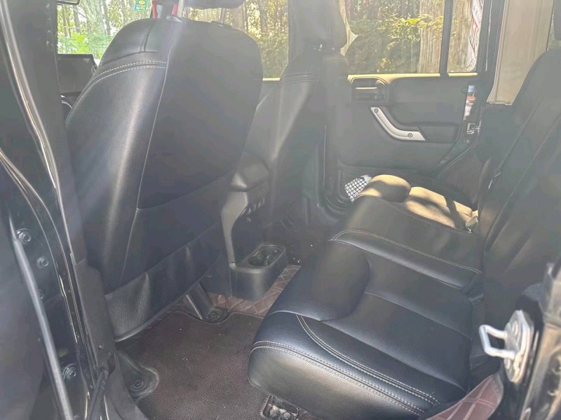 东营16年Jeep牧马人8