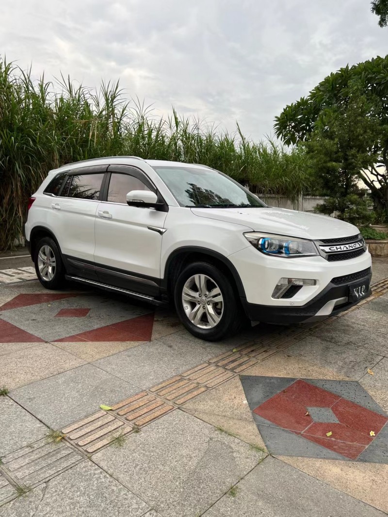 东莞16年长安汽车CS752