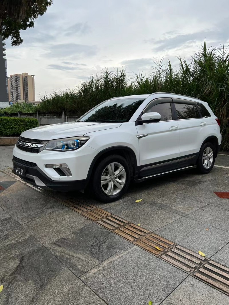 东莞16年长安汽车CS753