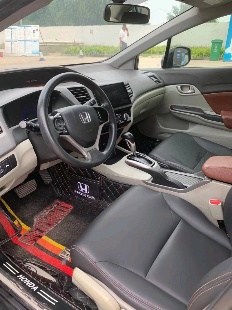 保定13年本田思域4