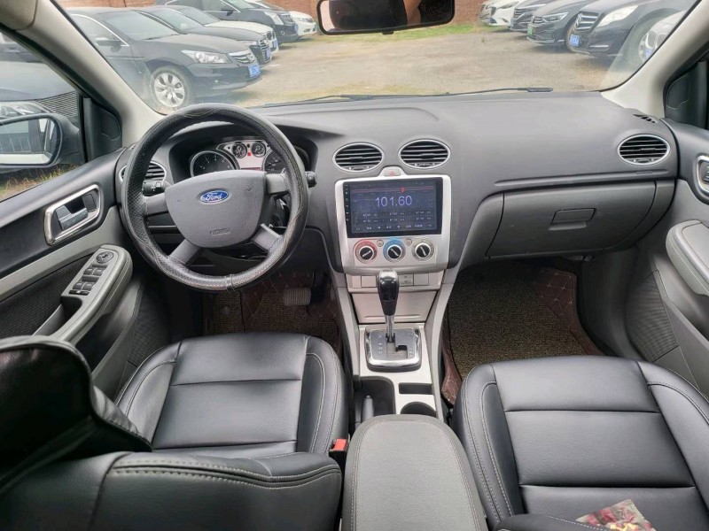 保定17年福特福克斯5