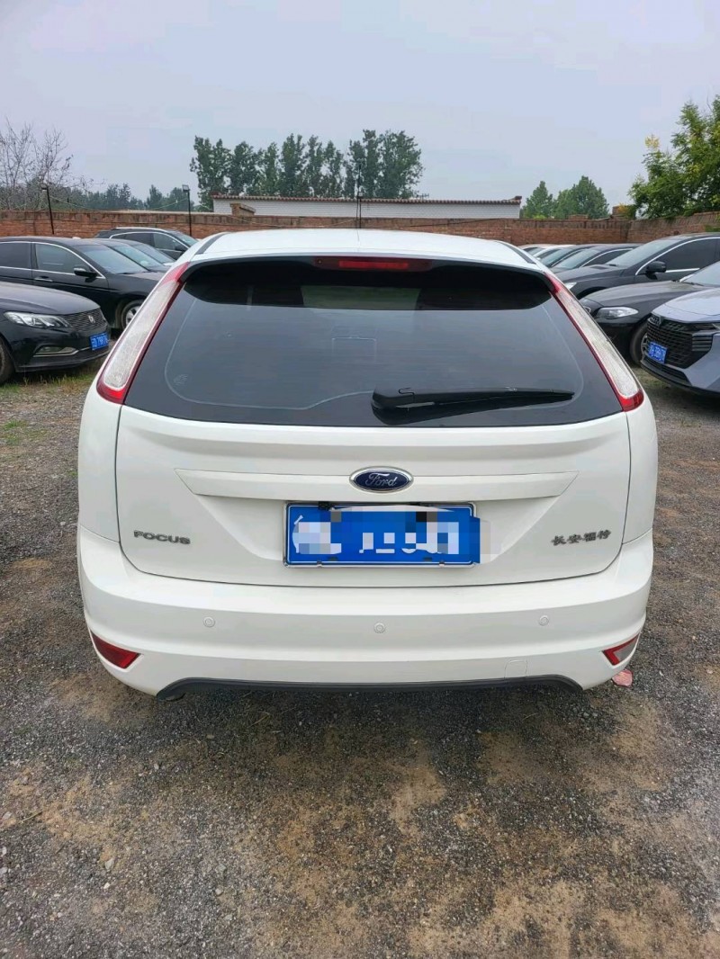 保定17年福特福克斯9