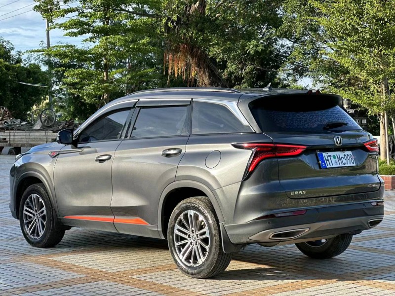 汕头21年长安汽车CS757