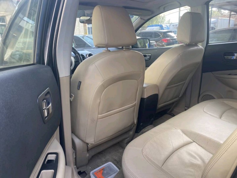 保定11年日产逍客5