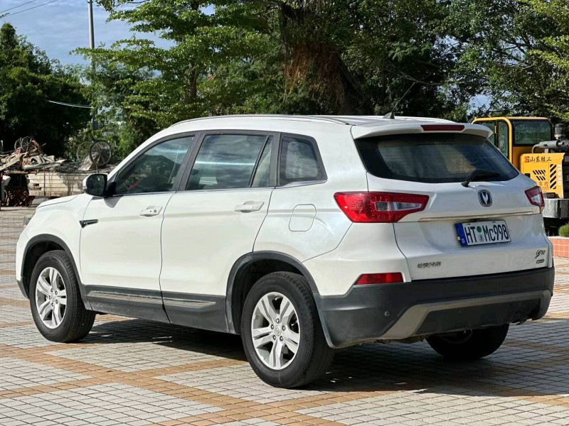 汕头16年长安汽车CS757