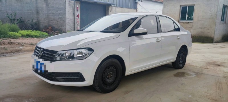 保定17年大众桑塔纳2