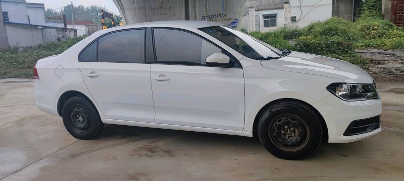 保定17年大众桑塔纳3