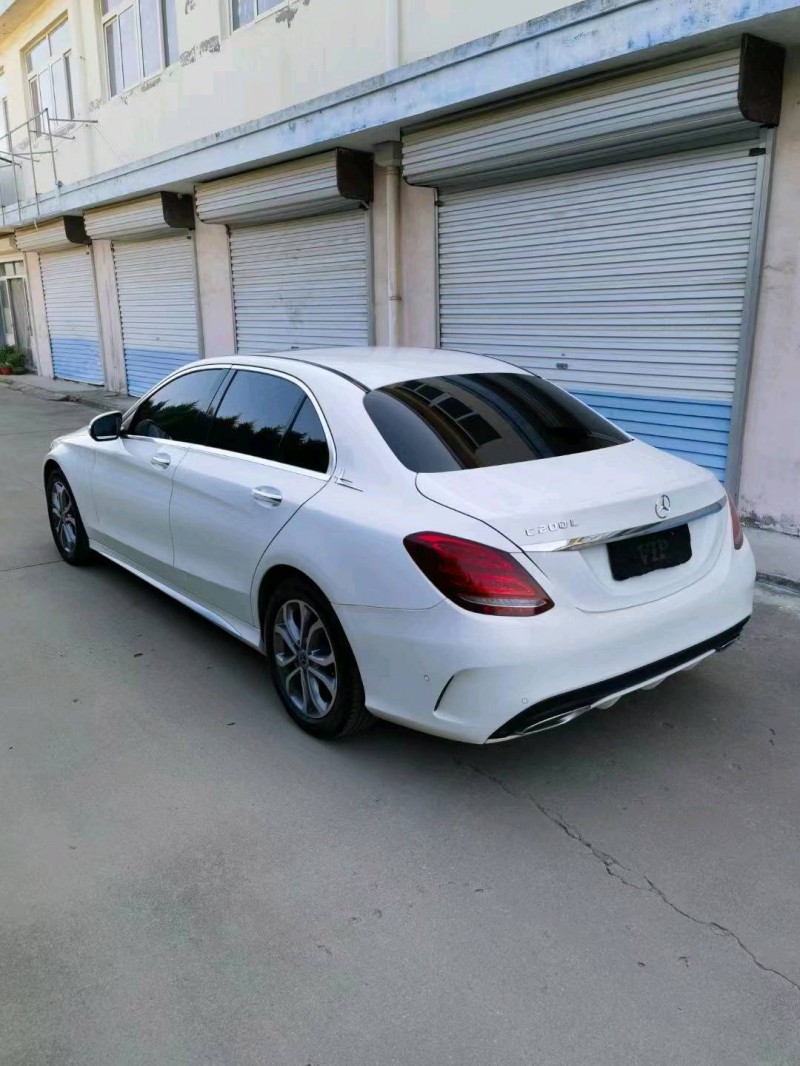 东营17年奔驰C7
