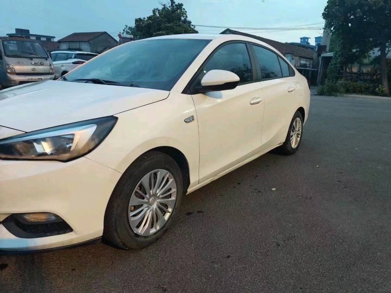 嘉兴19年别克凯越5