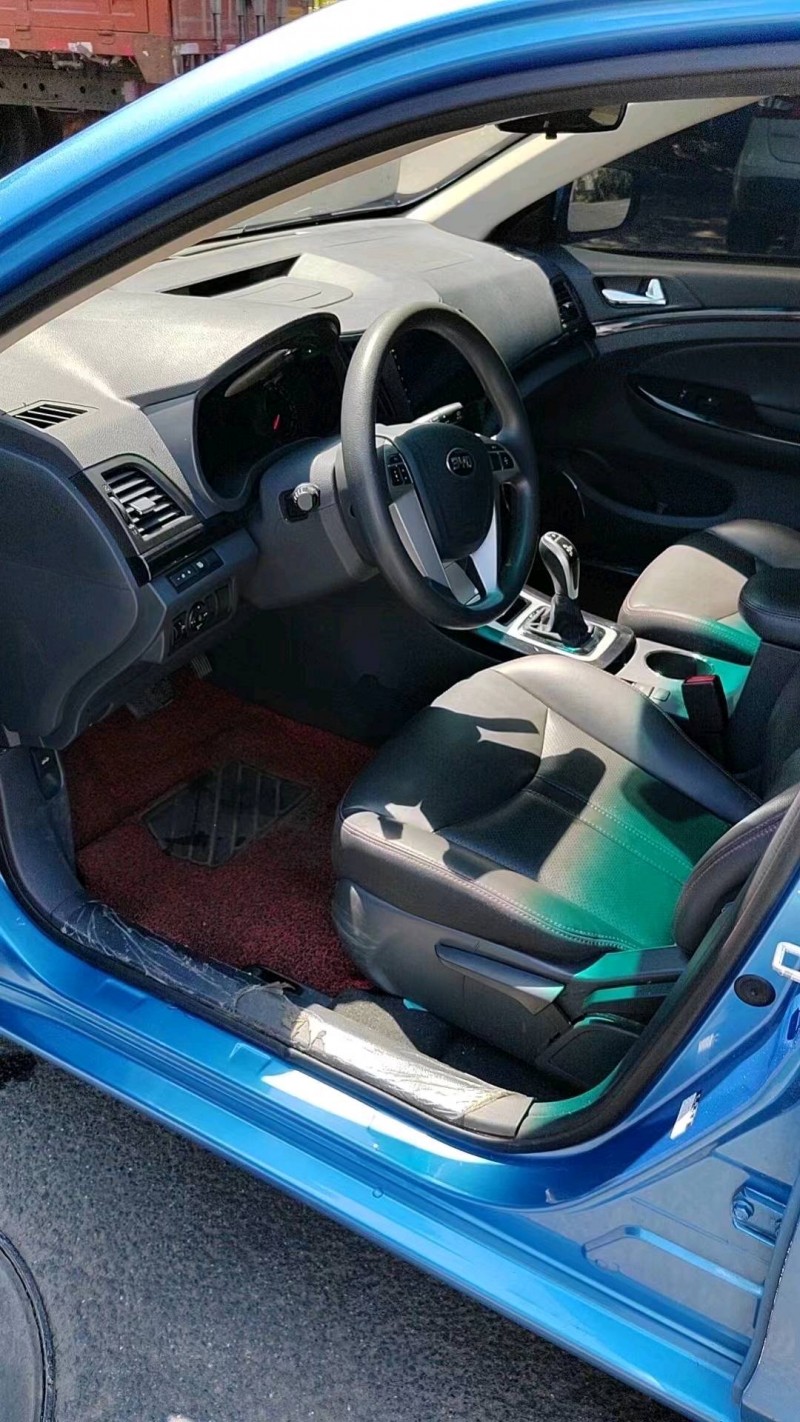 嘉兴22年比亚迪e54