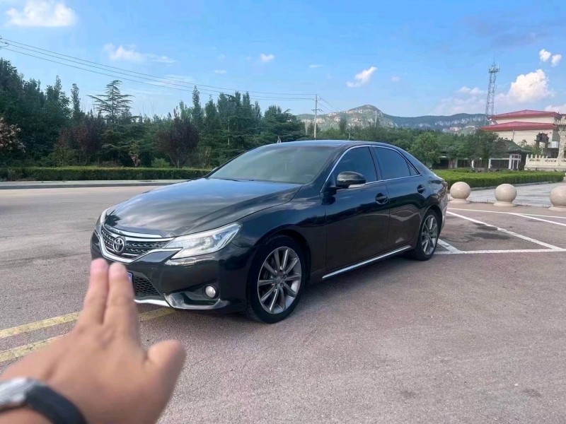 东营14年丰田锐志2