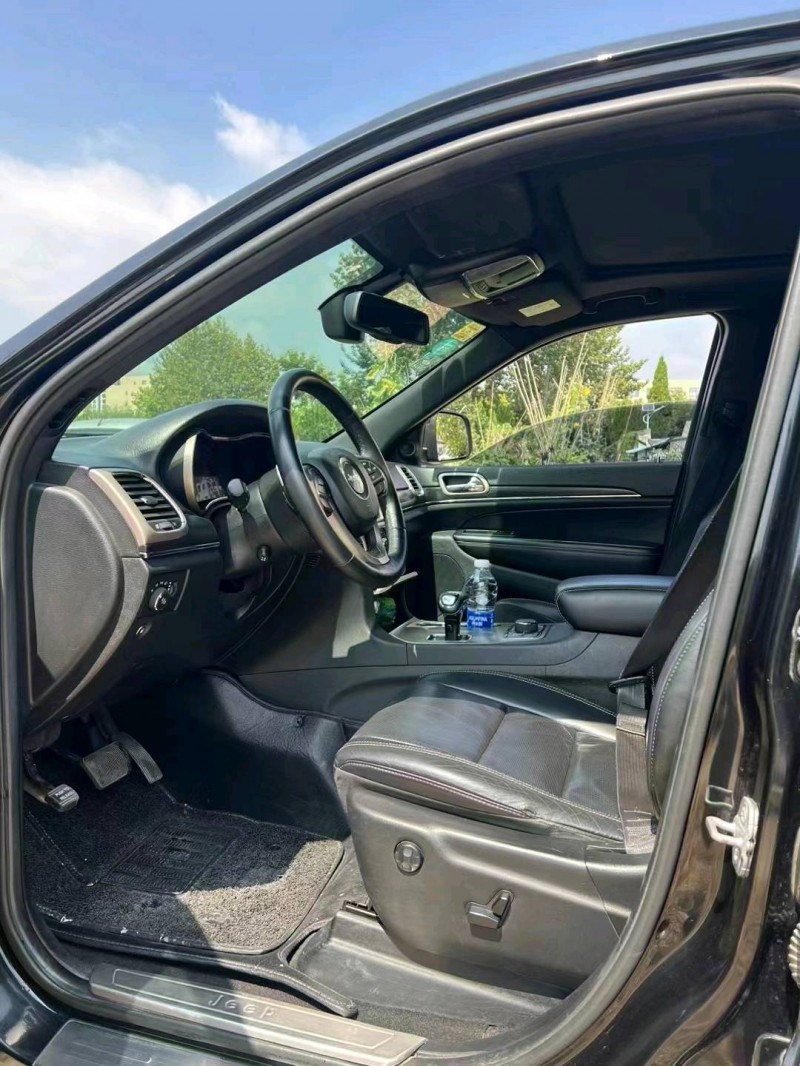 东营14年Jeep大切诺基6