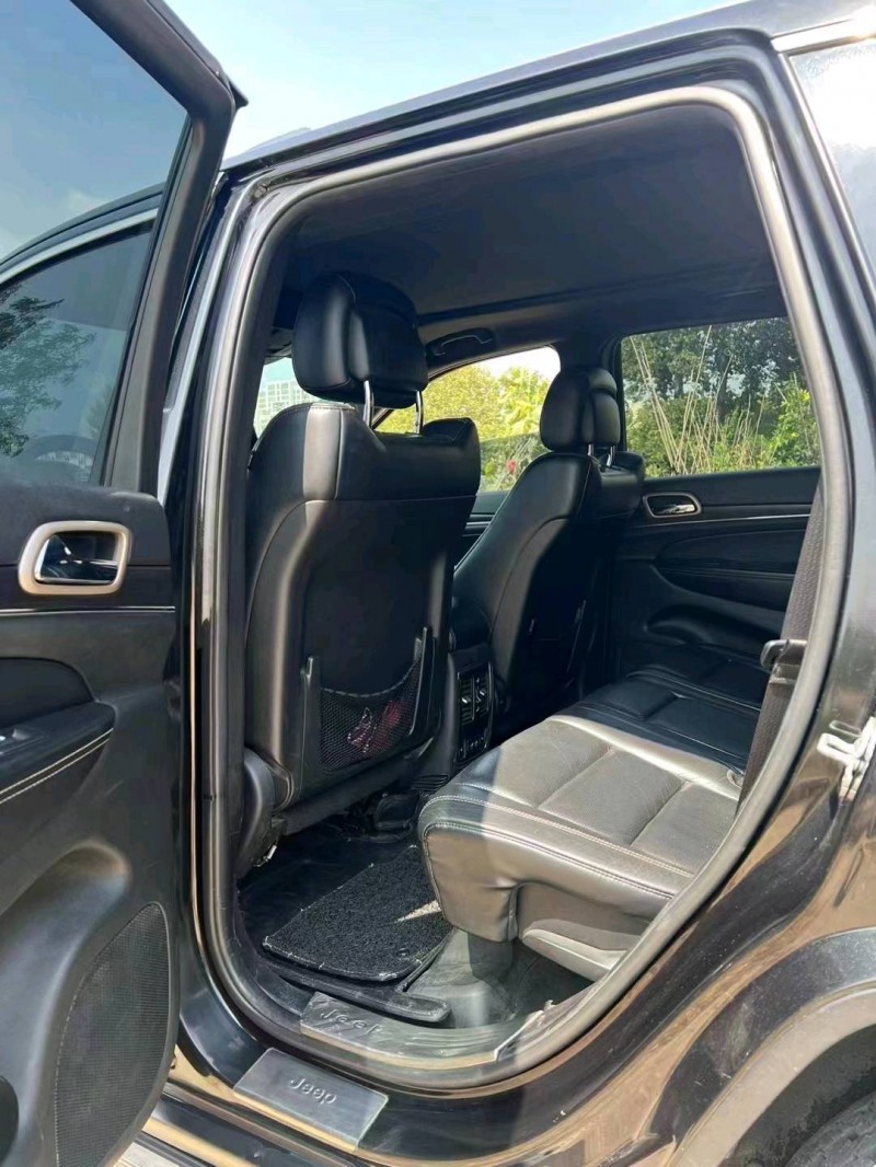 东营14年Jeep大切诺基7