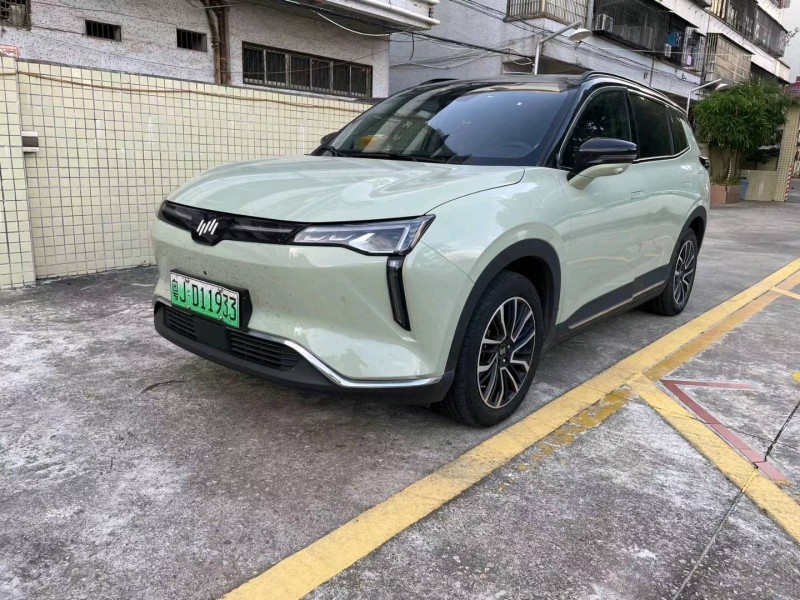 江门21年威马汽车W62