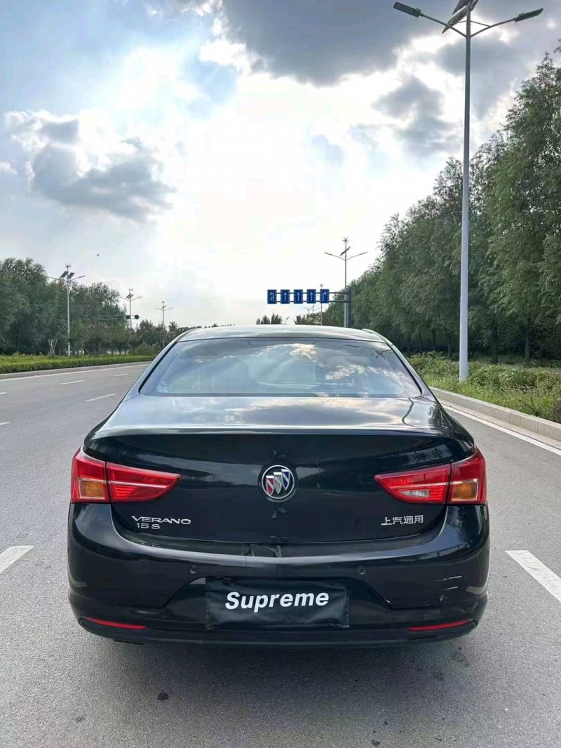 枣庄16年别克威朗2