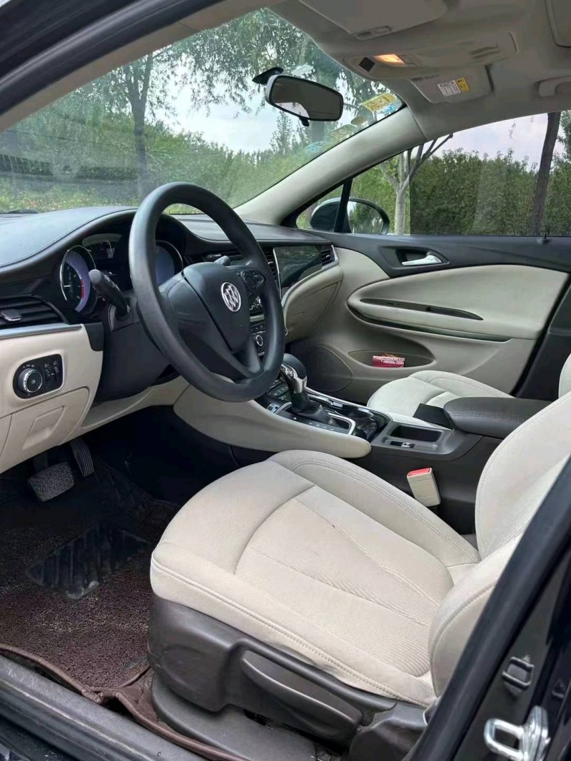 枣庄16年别克威朗7