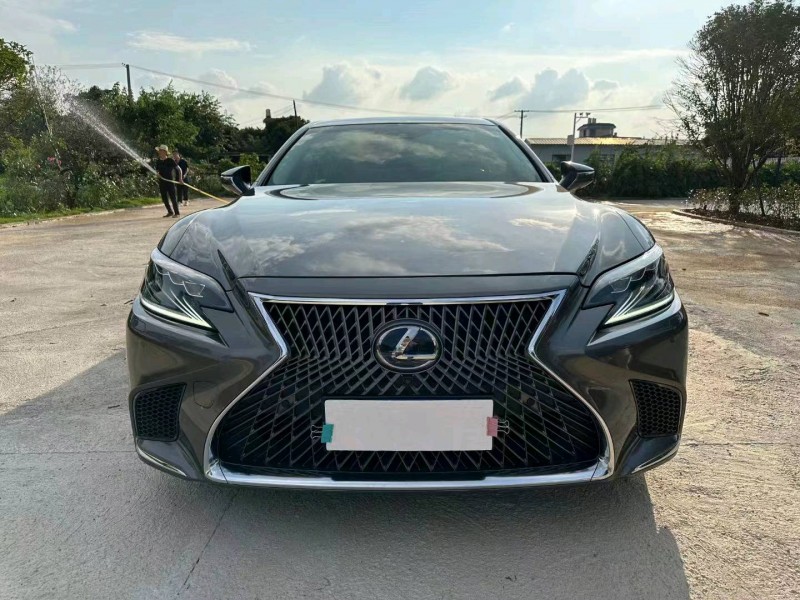 邵阳19年雷克萨斯LS1