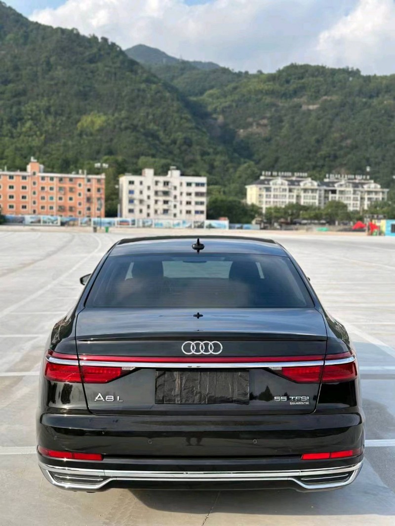 嘉兴19年奥迪A8L4