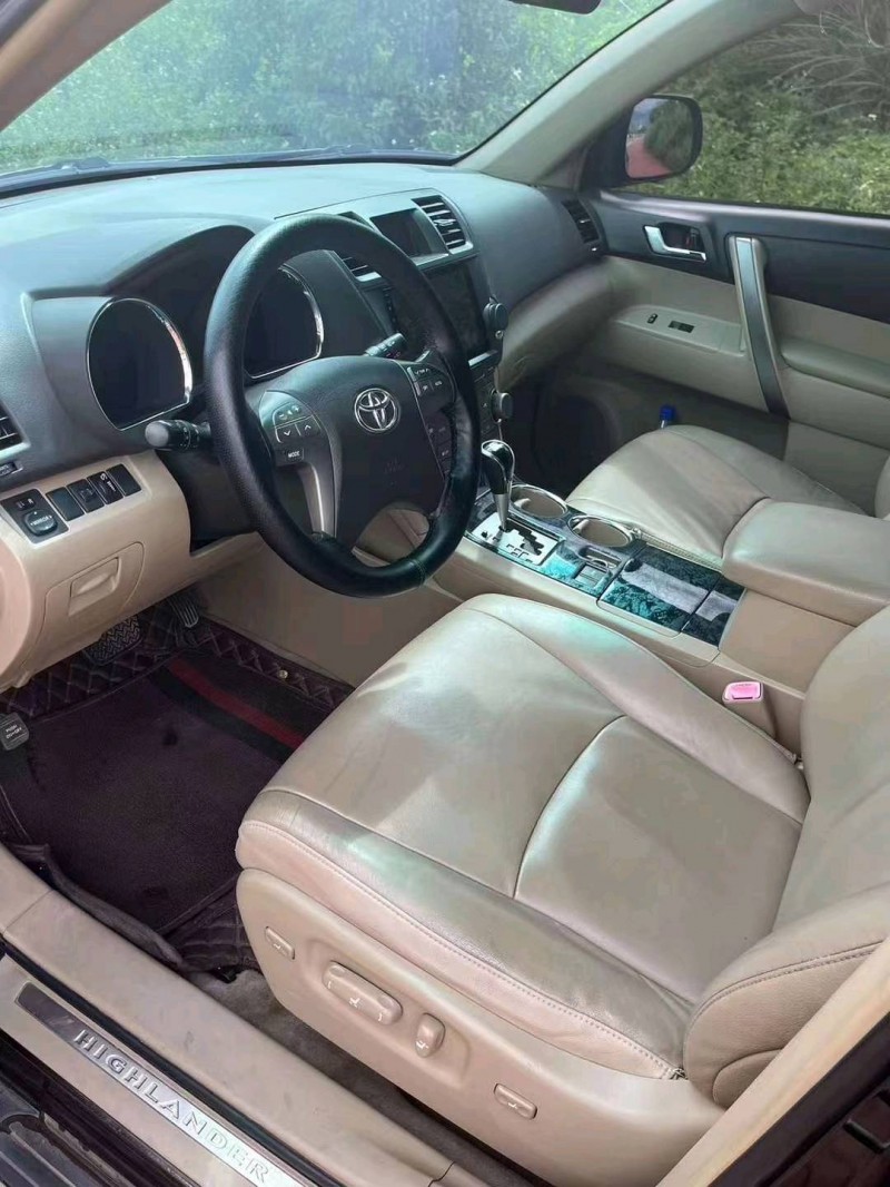 泉州11年豐田漢蘭達8