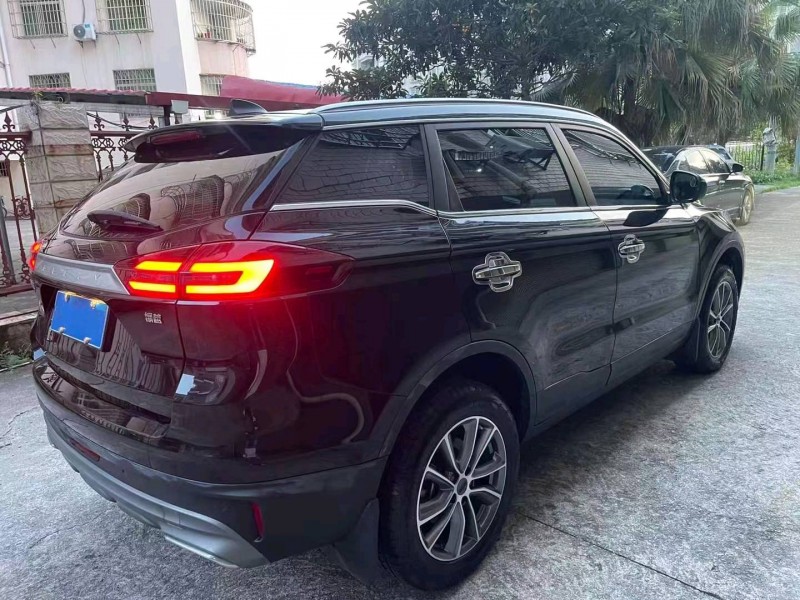 泉州21年吉利博越4