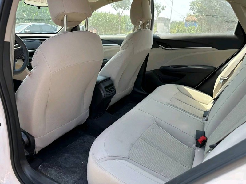 淄博20年别克英朗5