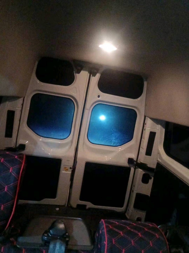 枣庄22年福特全顺5