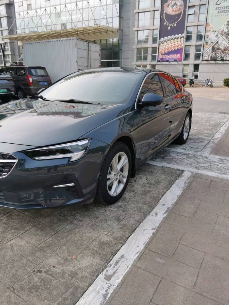 徐州21年别克君威3