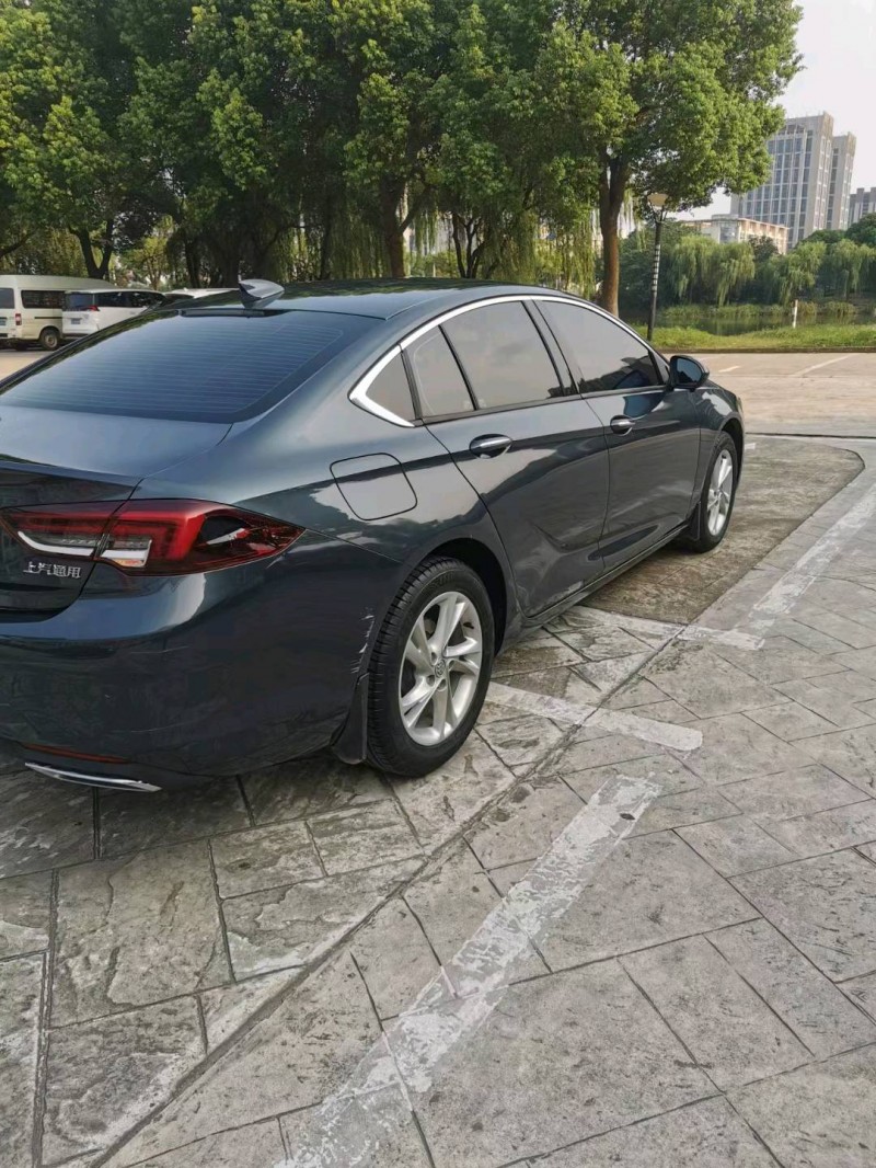 徐州21年别克君威7