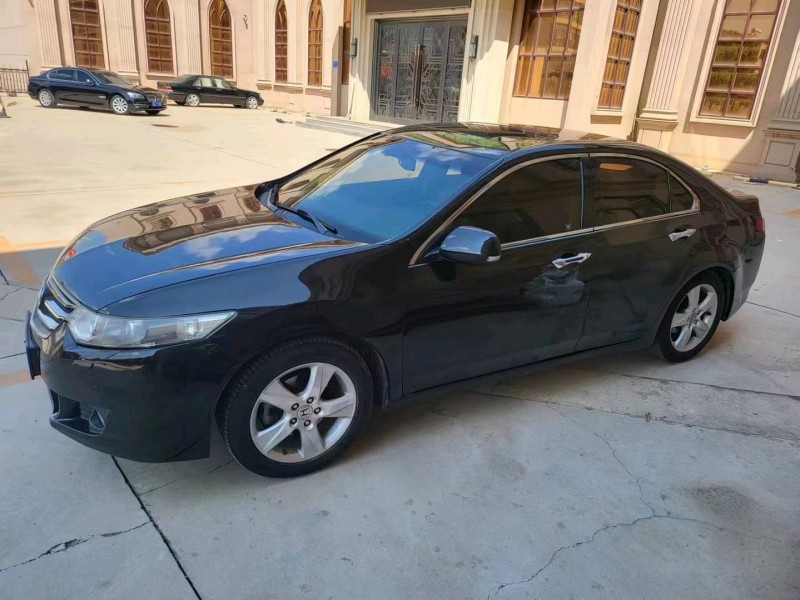 保定12年本田思铂睿2