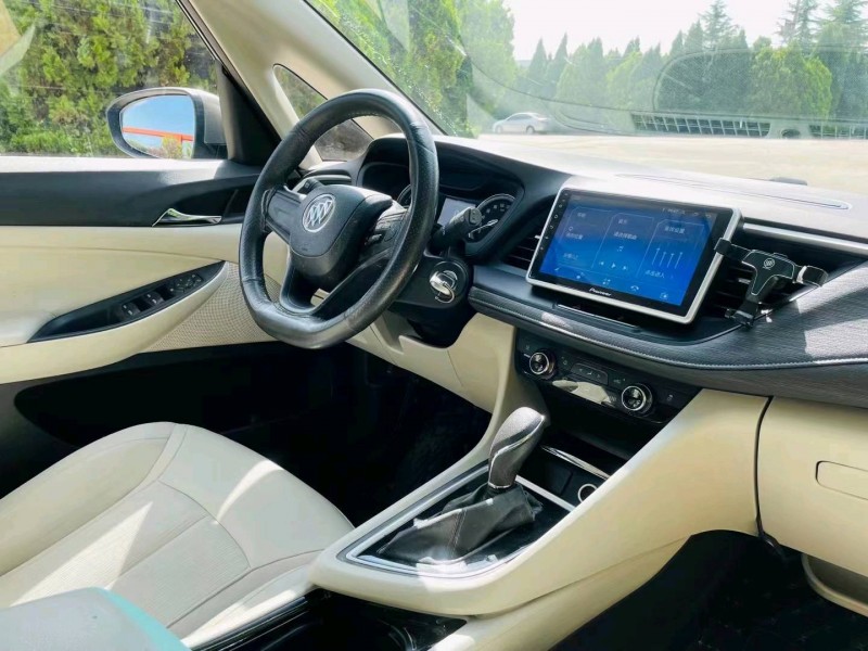 枣庄19年别克GL65