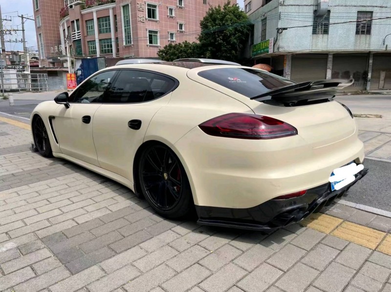 广州14年保时捷帕拉梅拉9