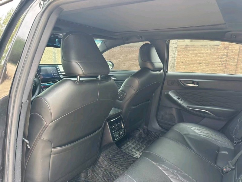 保定20年丰田亚洲龙6