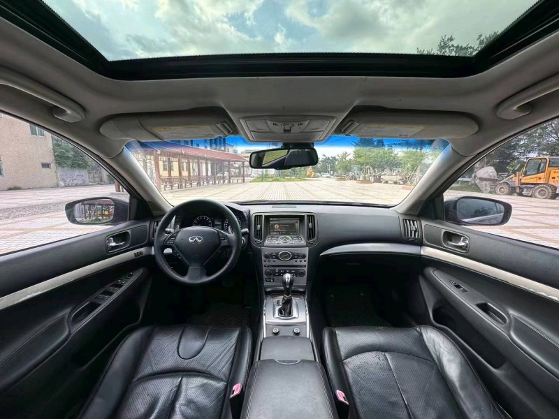 佛山10年英菲尼迪G255