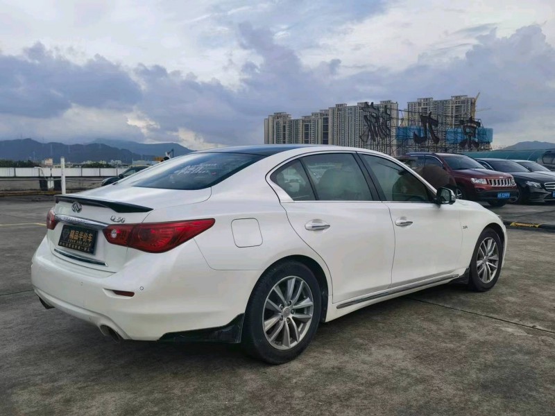 东莞16年英菲尼迪Q50L8