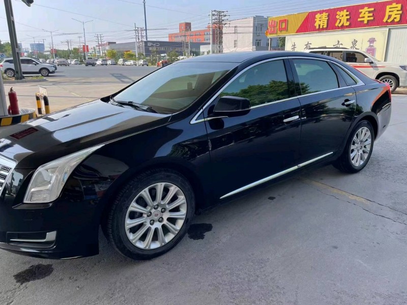 保定16年凯迪拉克XTS3