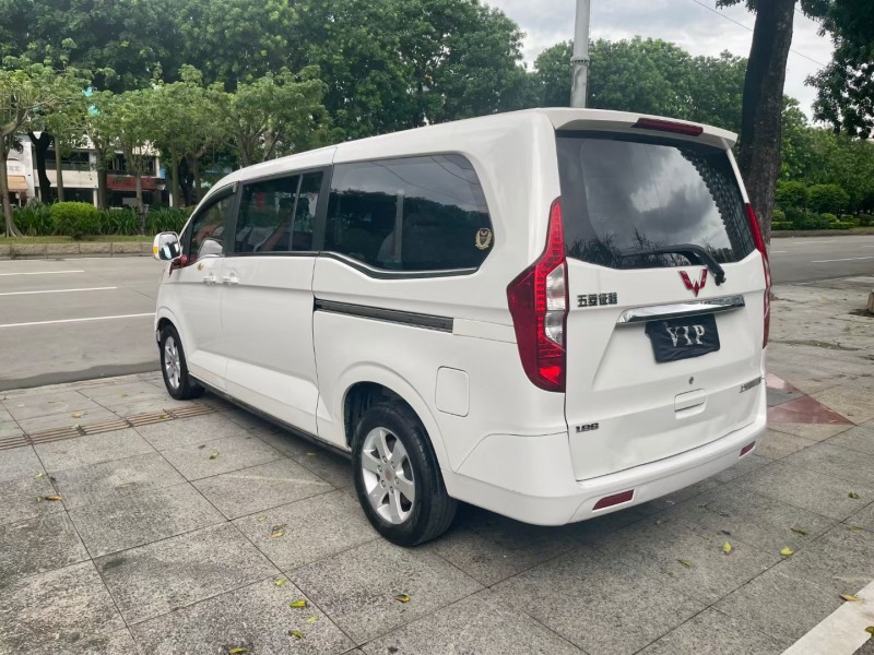 東莞18年五菱汽車征程7