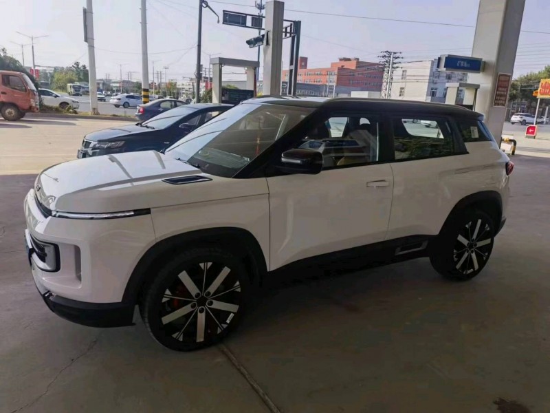 保定23年吉利icon2