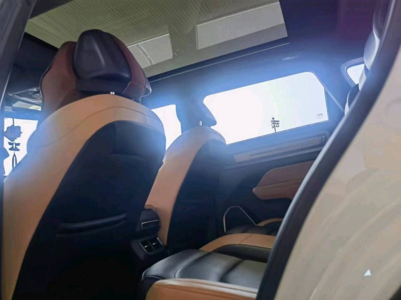 保定23年吉利icon7