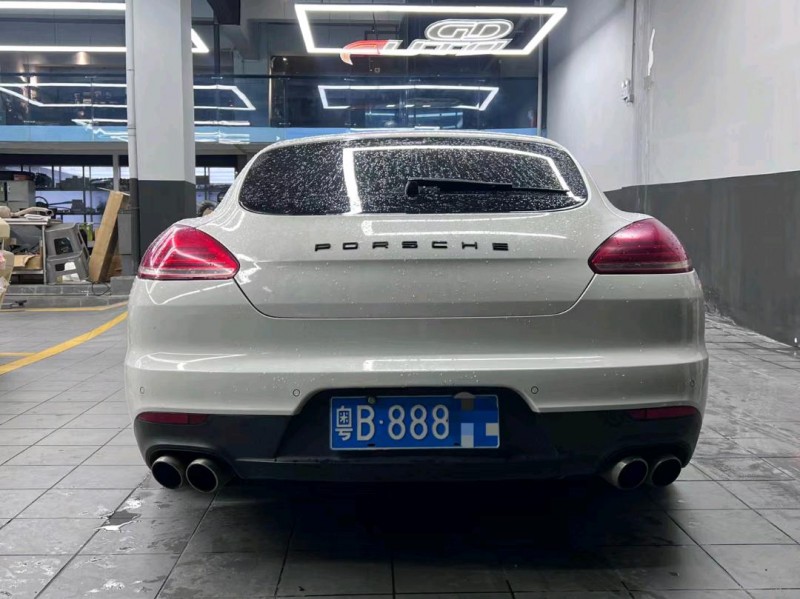广州14年保时捷帕拉梅拉9