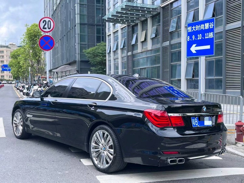 广州12年宝马7系7