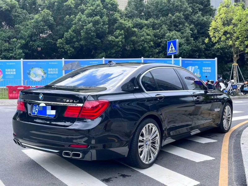 广州12年宝马7系8