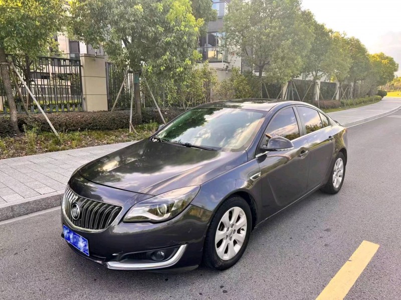 嘉兴14年别克君威9