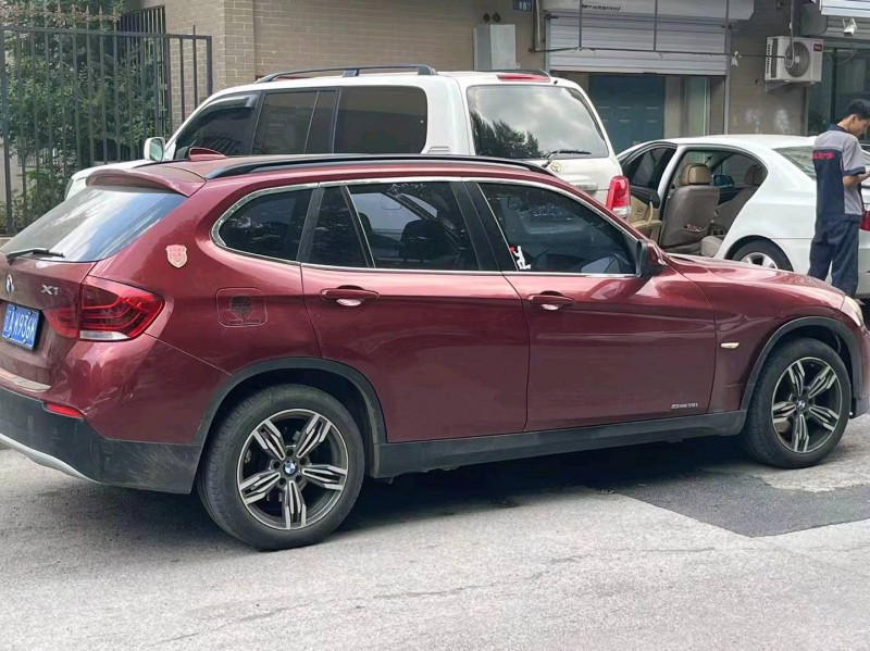 济南11年宝马X17