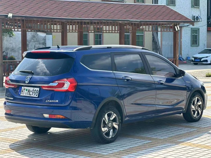汕頭19年寶駿3108