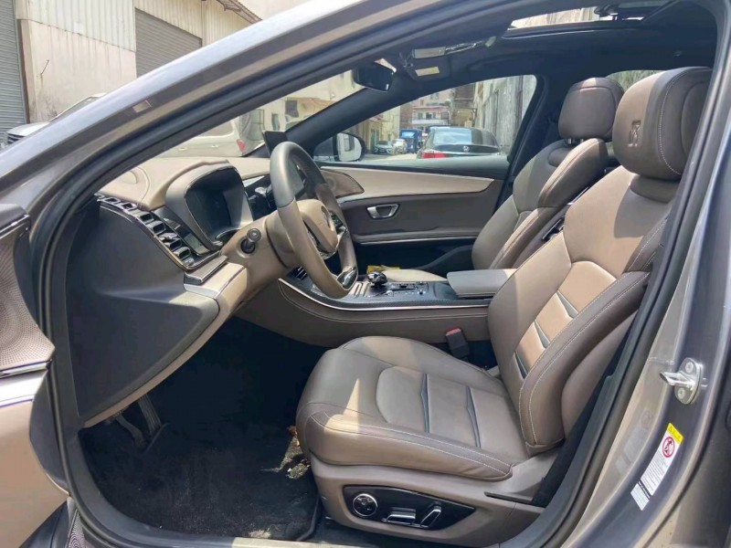 广州21年比亚迪汉6