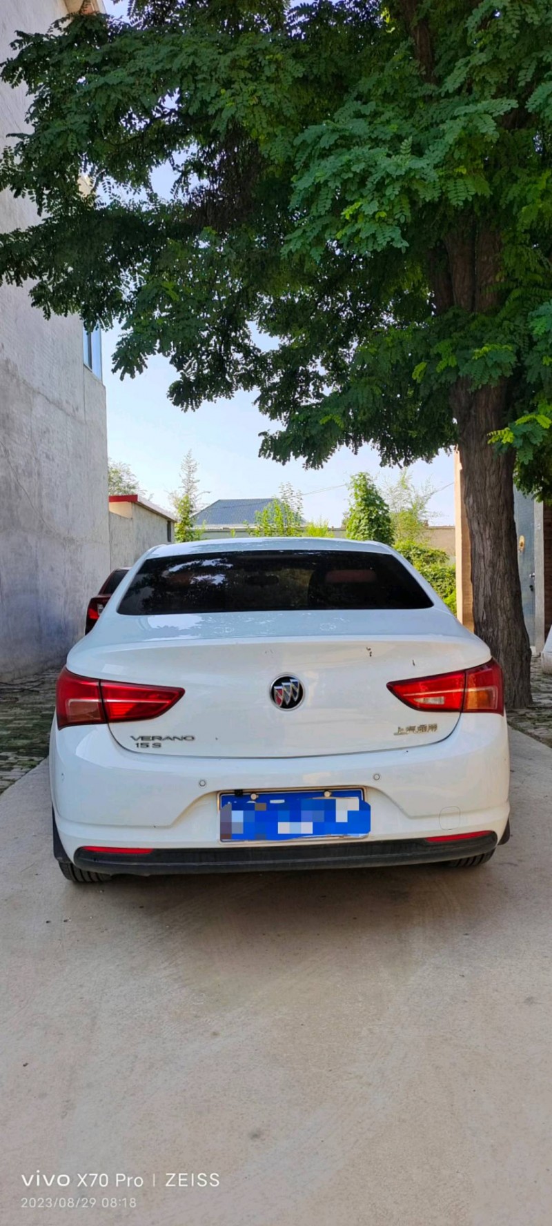 邢台17年别克威朗4