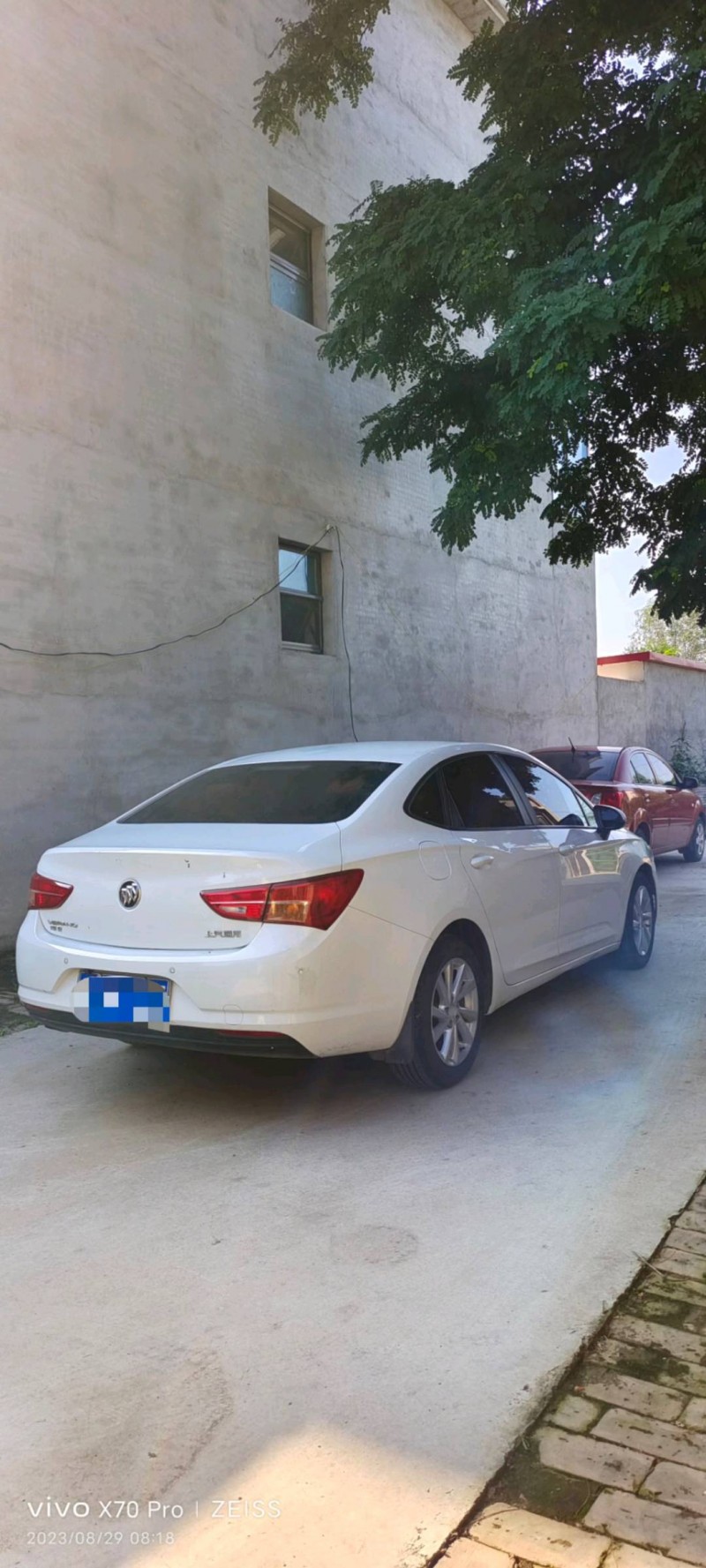 邢台17年别克威朗7